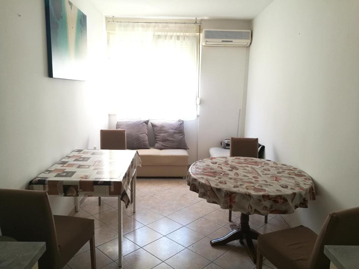 Nice And Cozy Two Single Bed Room Split Buitenkant foto