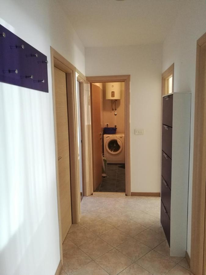 Nice And Cozy Two Single Bed Room Split Buitenkant foto