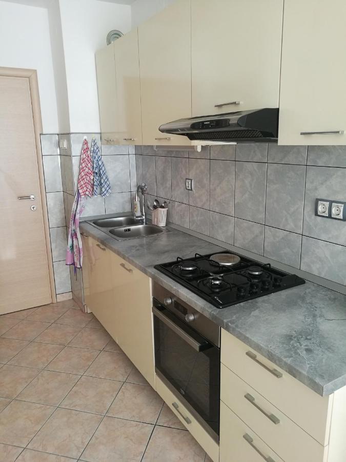 Nice And Cozy Two Single Bed Room Split Buitenkant foto