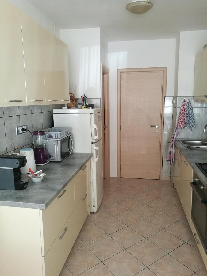 Nice And Cozy Two Single Bed Room Split Buitenkant foto