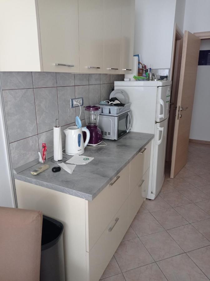 Nice And Cozy Two Single Bed Room Split Buitenkant foto